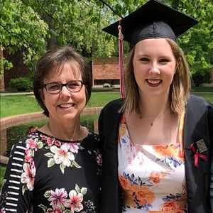 Meet your Poshers, Eldonna and Emma